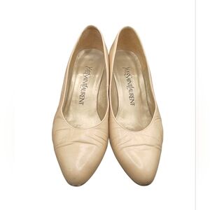 🪹 Yves Saint Laurent Beige Leather Heels Size 35 | US 5 Classic Pumps 2” Heel
